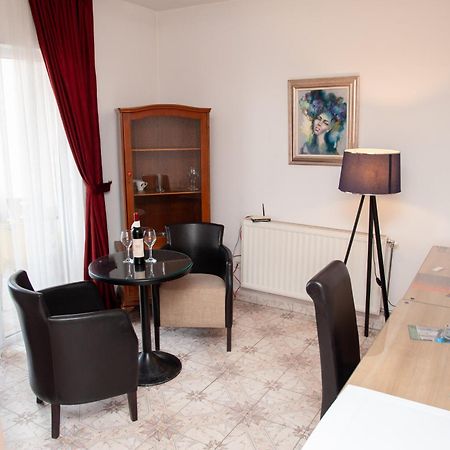 Hotel North City Titova Mitrovica Εξωτερικό φωτογραφία