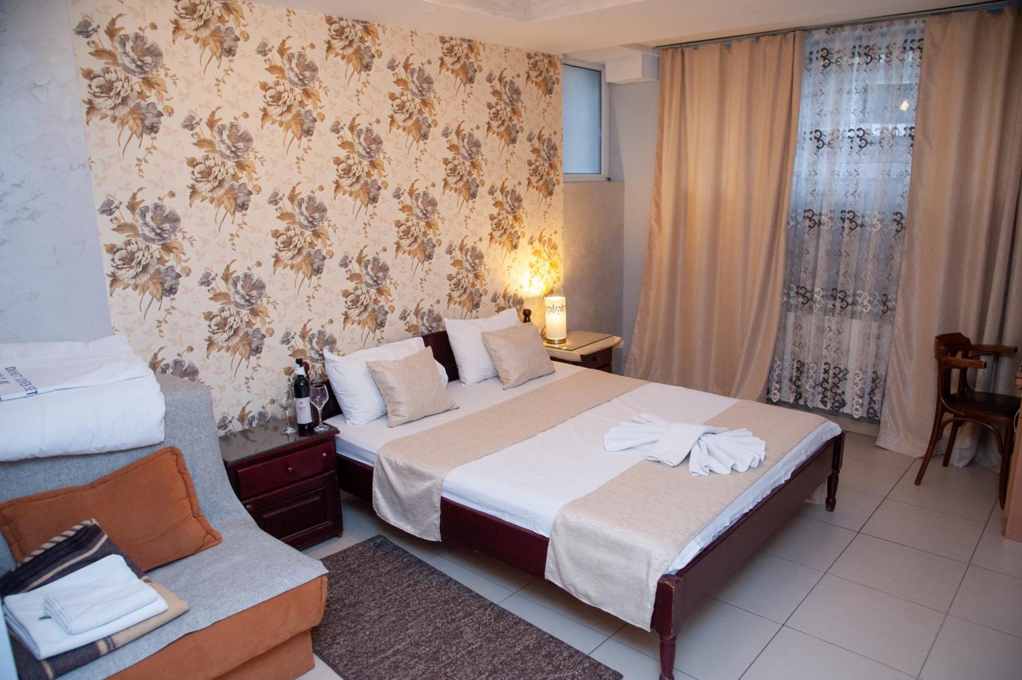 Hotel North City Titova Mitrovica Εξωτερικό φωτογραφία